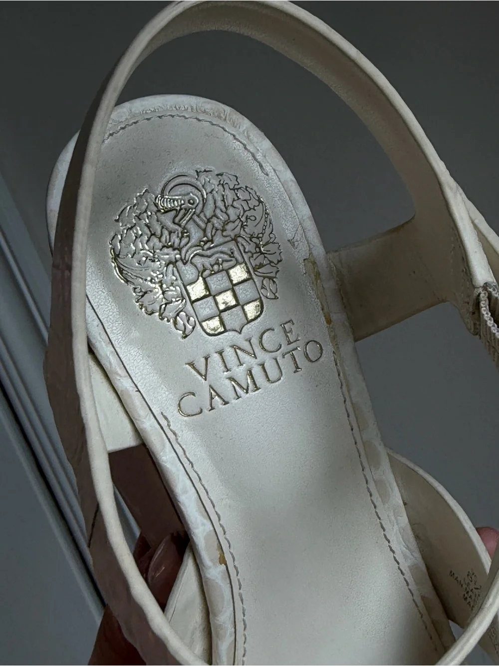 Vince Camuto croc embossed